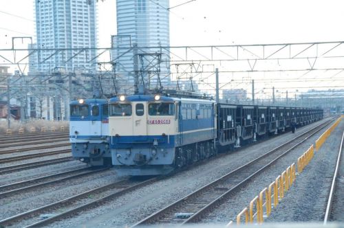 EF65-2068　石炭セキ貨物列車　【新鶴見信号場】　2019.12.25