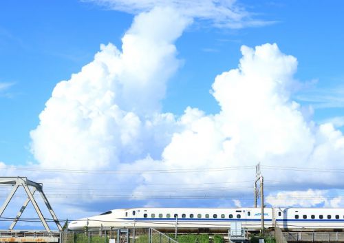 天竜川橋梁を渡る新幹線、普電、６６貨物　（２０２０年９月）