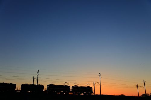三岐鉄道の日の出前のトワイライト時間を走る三岐鉄道ＥＤ５０重連のセメント貨物他（丹生川～三里）