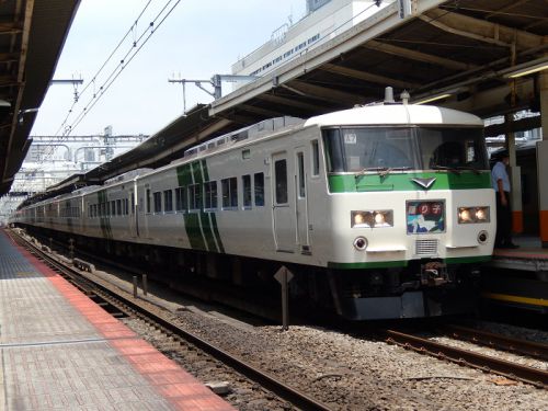 【JR東日本】185系踊り子・215系湘南ライナー本日を持って定期運用から引退今までありがとう！