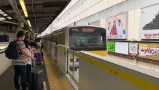 錦糸町駅から2分遅延の普通三鷹行きに乗車