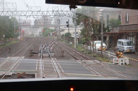逆線入線小平駅1番線
