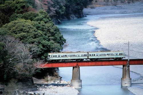 　大井川第一橋梁で SL列車を３本　2000.3.25