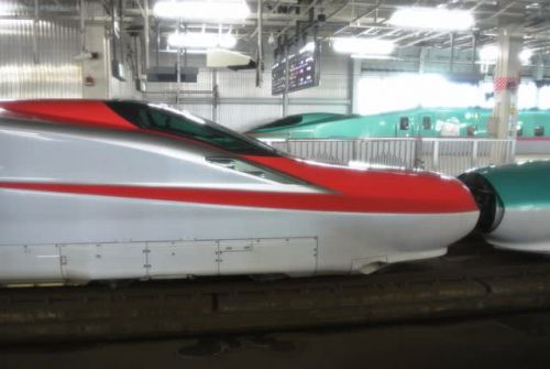 新幹線こまち　新幹線E6系電車