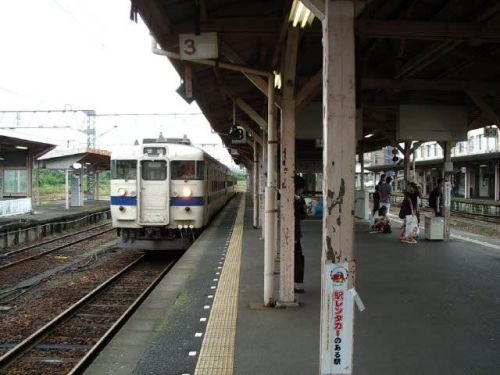 日豊本線475系　西鹿児島駅の大階段　2003-08-12