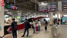 仙台駅で改札を出ずに新幹線やまびこ53号盛岡行き自由席にお乗り継ぎ