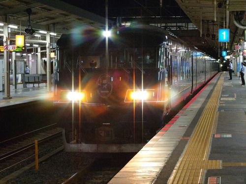 WEST EXPRESS 銀河「紀南コース」上り列車を和歌山駅でみる（2021.9.15）
