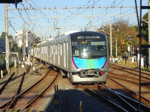 今年度の西武鉄道新造車両 40000系ロングシート固定タイプ40157Fが新宿線に登場