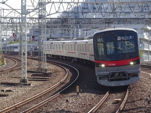 東武鉄道　70090型　70000系の有料着席サービス用マルチシート車両