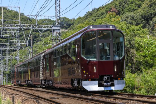 【近鉄】奈良線で団体専用列車「楽」を使用した終夜運転列車を運転（2022.1.1）